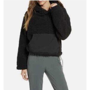 Zella Thick Fleece Hoodie Black Size Medium Toggle Cord Large Pocket